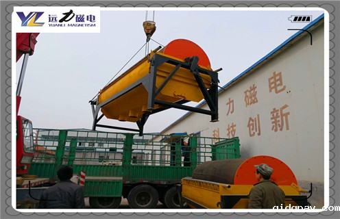 磁选机，粗选磁选机，粗选磁选机矿浆运动方向与磁场力方向有什么方面？