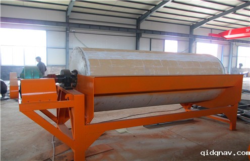 磁选机，稀土矿磁选机，稀土矿磁选机工艺中的筛孔尺寸是多少？