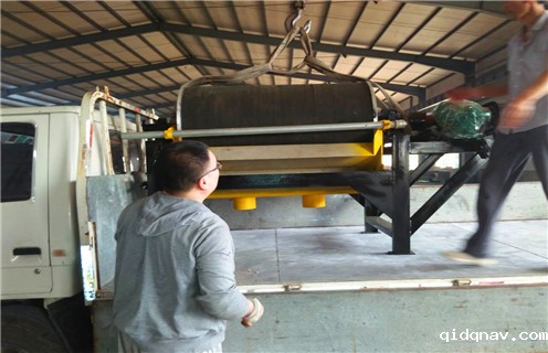 小型磁选机，小型浆料磁选机的使用提高工作效率_辊式小型浆料磁选机的使用提高工作效率_磁块如何排列